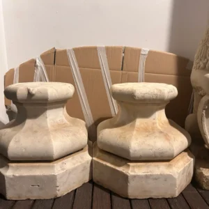Bases de columnas de mármol